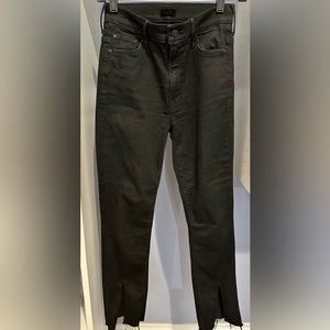 Mother “The Insider Slit Ankle Fray” black jean